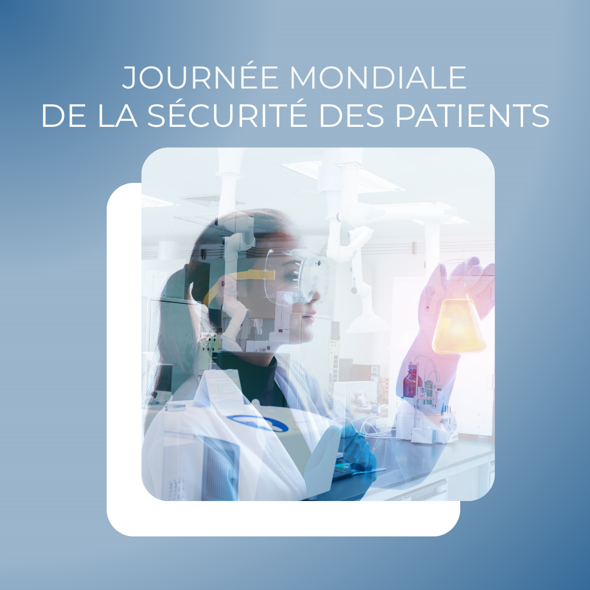 Un professionnel de santé tenant un erlenmeyer dans un laboratoire